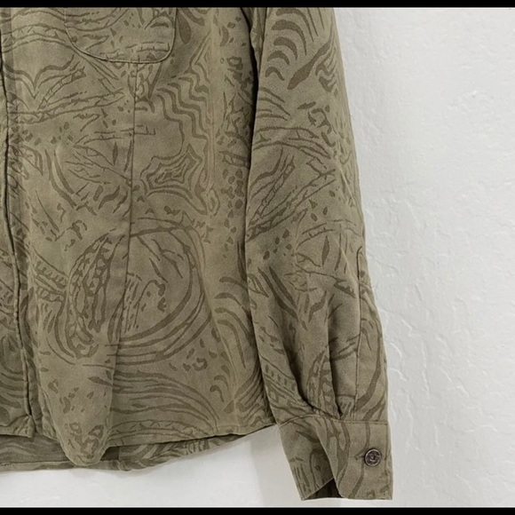 Chico’s Women’s 0/M Microfiber Full Zip Collared Shacket Lightweight - Picture 6 of 6